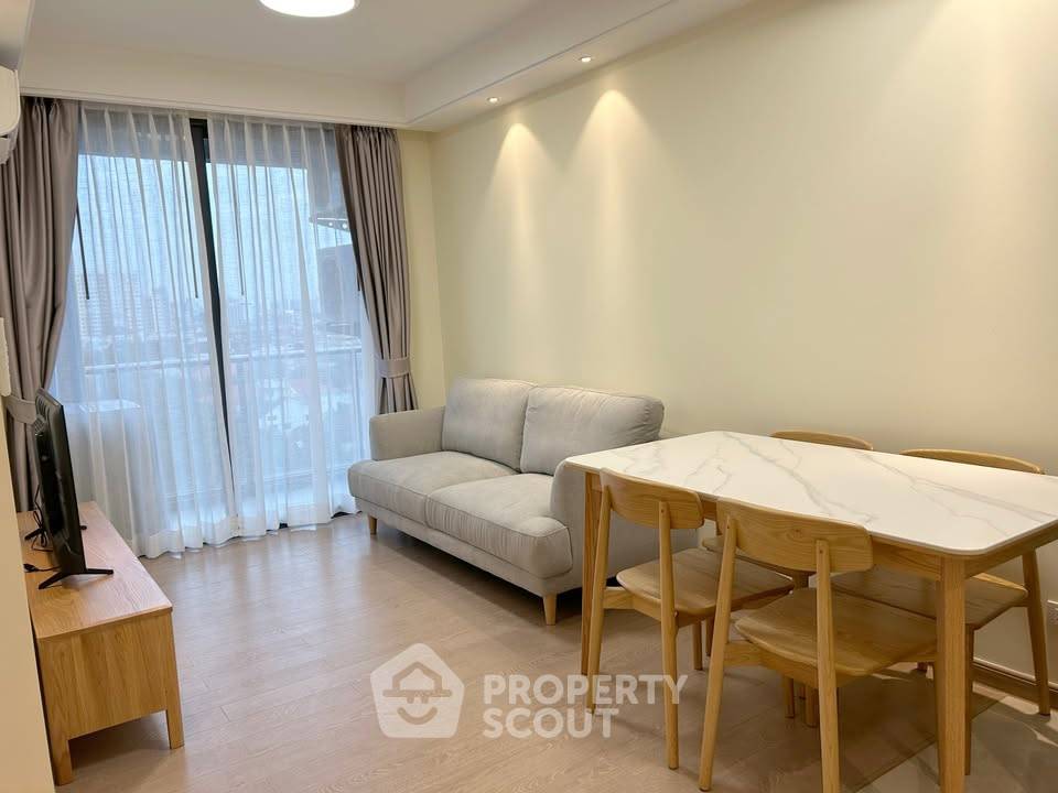 picture 1-BR Condo At Regal Sathon-Naradhiwas In Sathon (ID 3185404) - 2/18