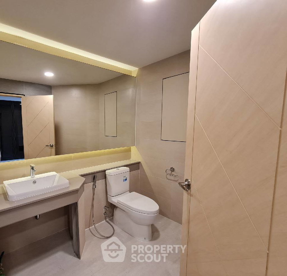 picture Spacious 3-BR 190 Sqm Salintara Condominium In Bang Khlo (ID 3111772) - 10/14