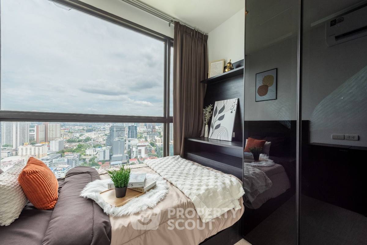 picture 30th-Floor 2-BR 70m To BTS Phra Khanong, Rhythm Sukhumvit 44/1 (ID 3185095) - 10/15