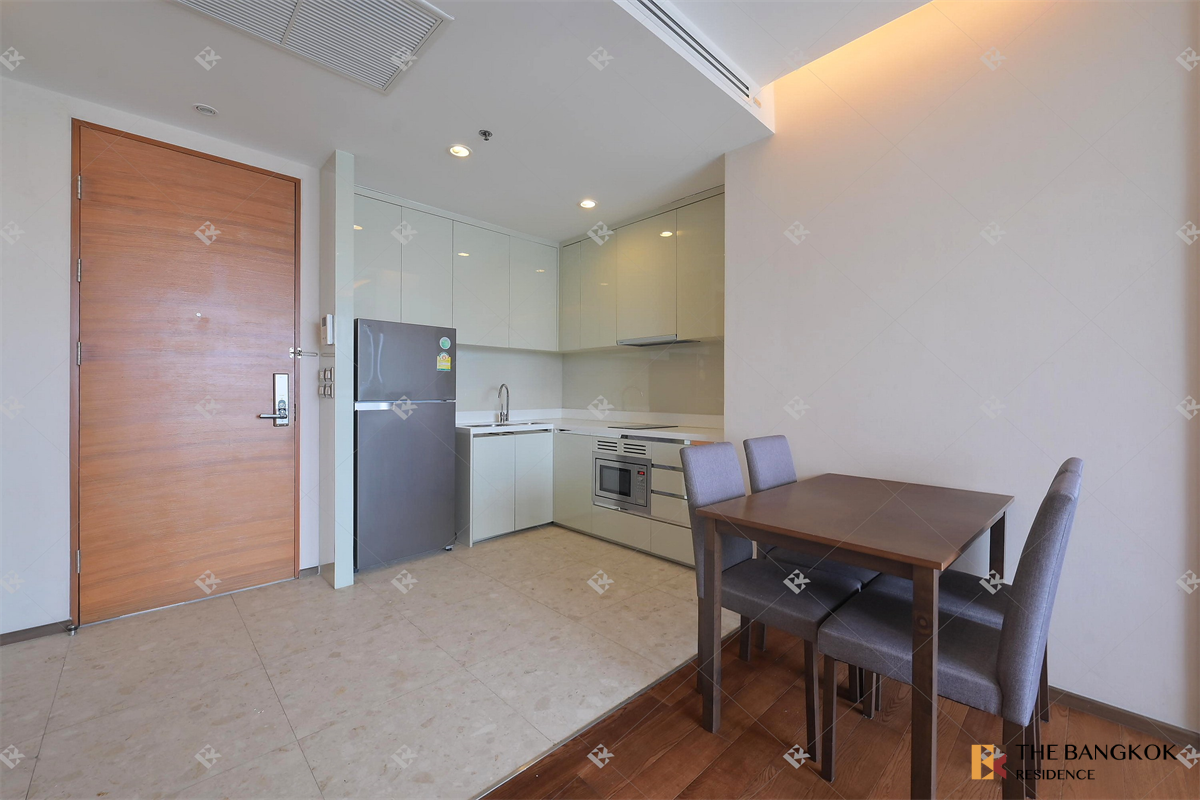picture The Address Sukhumvit 28 near BTS Phrom Phong Move-in Ready, Just Bring Your Stuff - 7/10