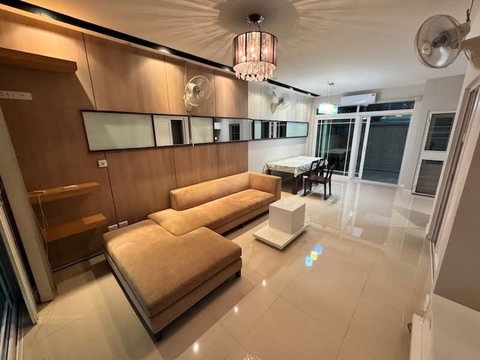 ให้เช่าทาวน์โฮม 3 ชั้น | The Terrace ลาดพร้าว 71 (นาคนิวาส 48) 
