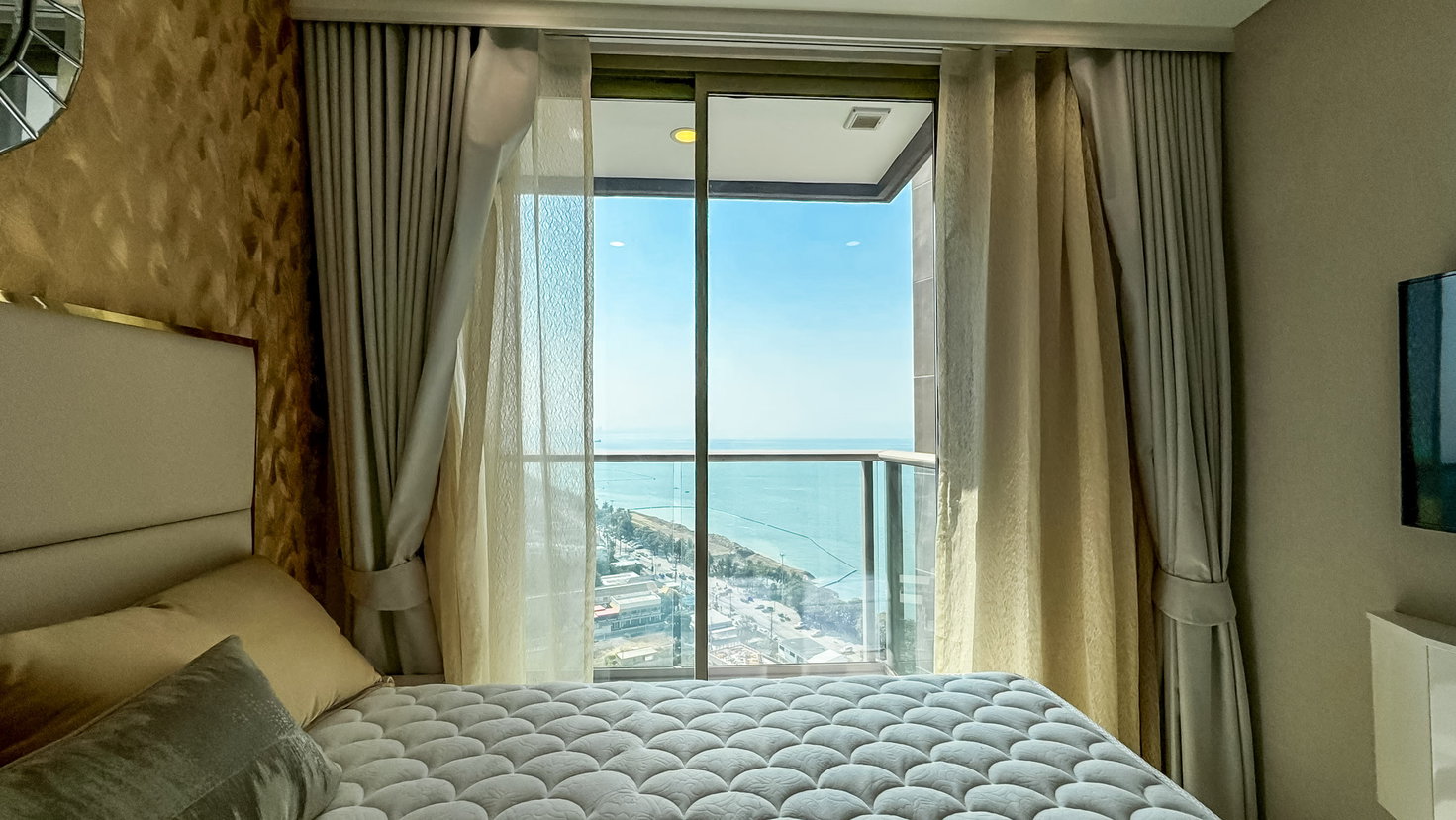 รูป 1 Bedroom Sea View Condo for Sale Copacabana Beach Jomtien - รูปที่ 9/14