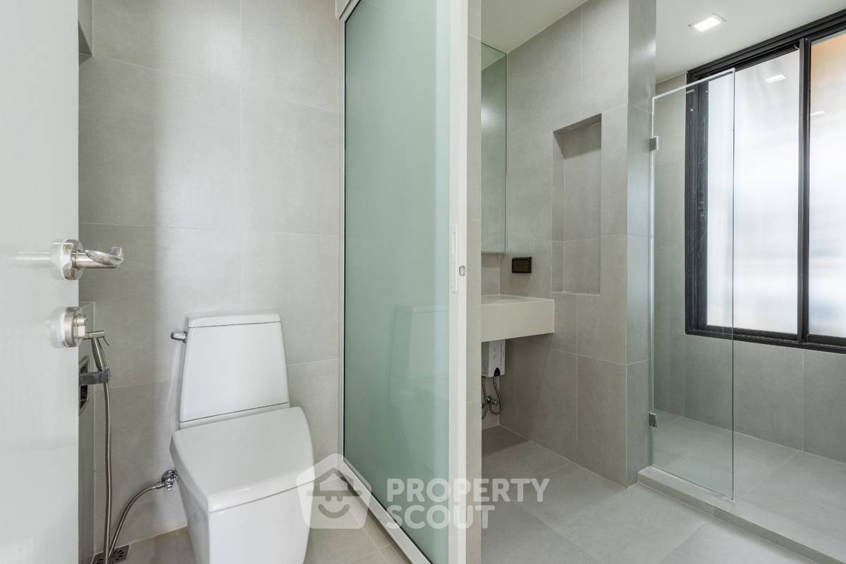 picture 30th-Floor 2-BR 70m To BTS Phra Khanong, Rhythm Sukhumvit 44/1 (ID 3185095) - 13/15
