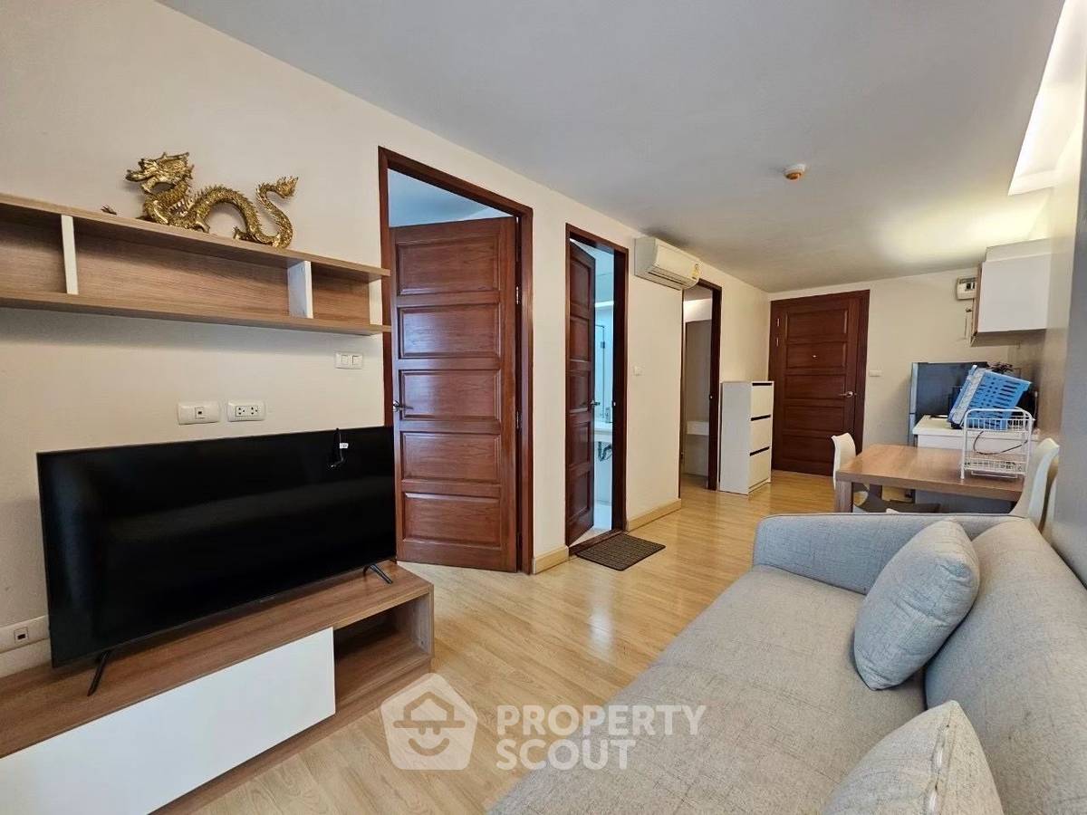 รูป คอนโด 2 ห้องนอน Emerald Residence Ratchada ใกล้ MRT ห้วยขวาง (ID 3188762) - รูปที่ 1/10