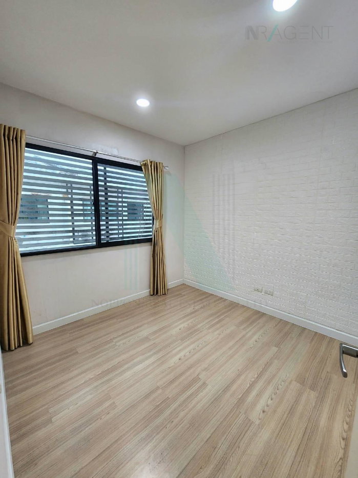 รูป 📌 ขายทาวน์เฮาส์ โครงการ บ้านกลางเมือง นวมินทร์ 42 3 ชั้น 3 ห้องนอน 3 ห้องน้ำ - รูปที่ 6/8