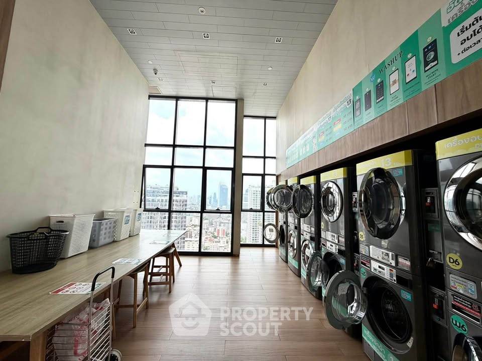 picture 100m To MRT Huai Khwang | 1-BR At XT Huaikhwang (ID 3188206) - 14/16