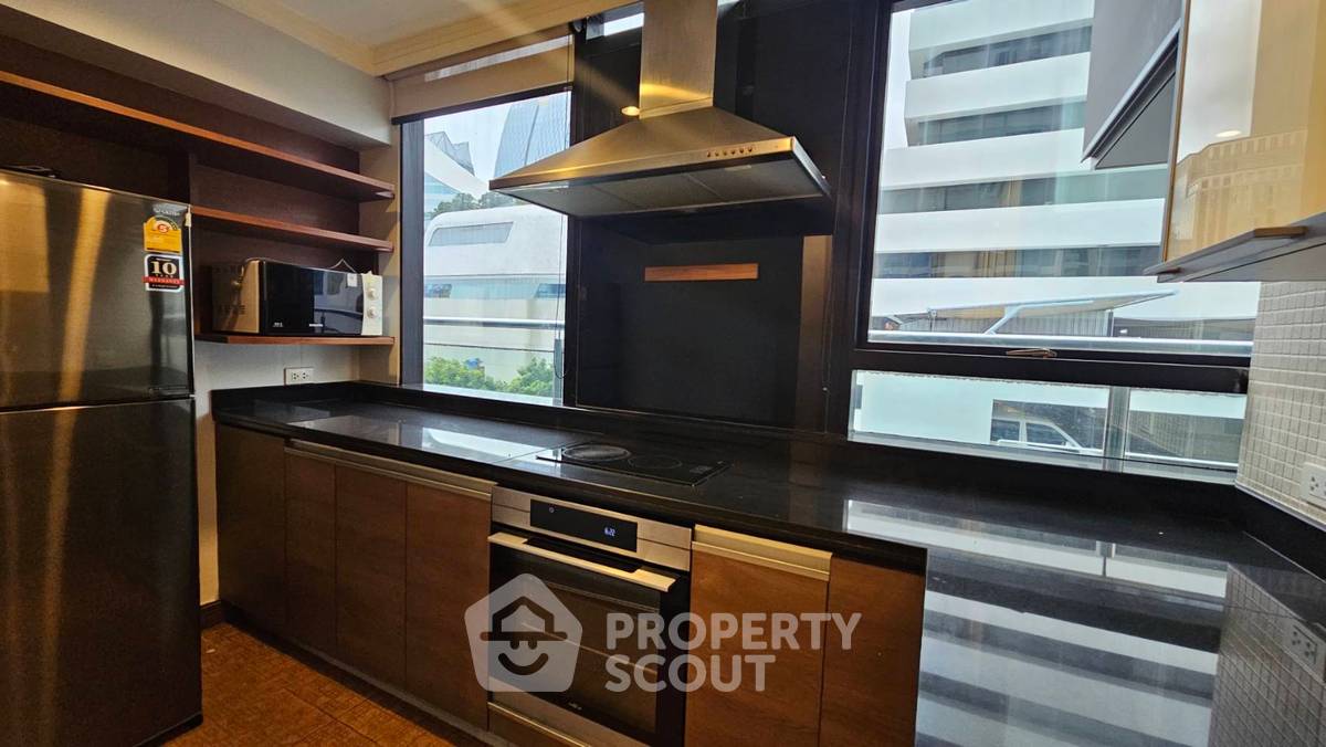 รูป คอนโด 2 ห้องนอน 135 ตร.ม. โครงการ New House Condominium ใกล้ BTS ชิดลม 200 ม. (ID 3092134) - รูปที่ 9/27