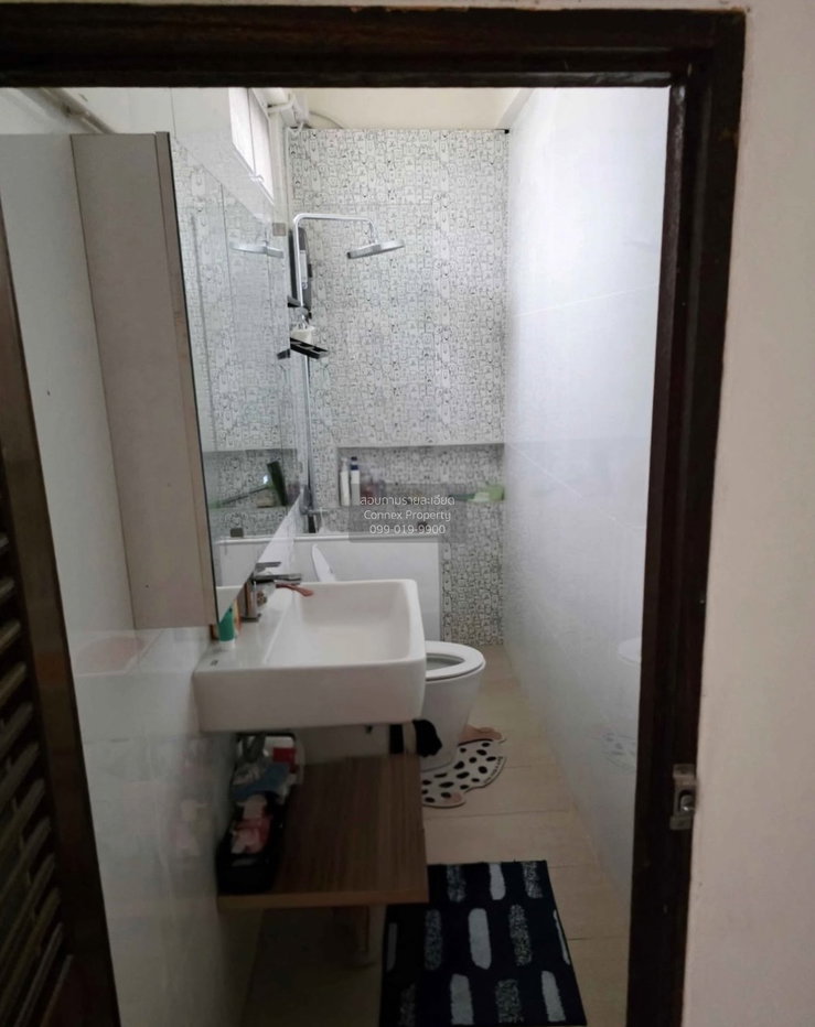 รูป ขายทาวน์เฮ้าส์/ทาวน์โฮม  จรัญวิลล่า 1 รีโนเวทใหม่ บางขุนศรี เขต บางกอกน้อย กรุงเทพ CX-164371 ✅ ทักไลน์ @connexproperty ตอบทันที ทีมงานมืออาชีพ ✅ - รูปที่ 7/8