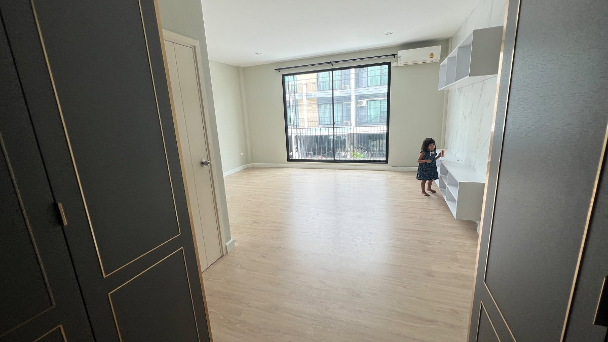 picture townhome rental @ramintra-minburi - 15/23