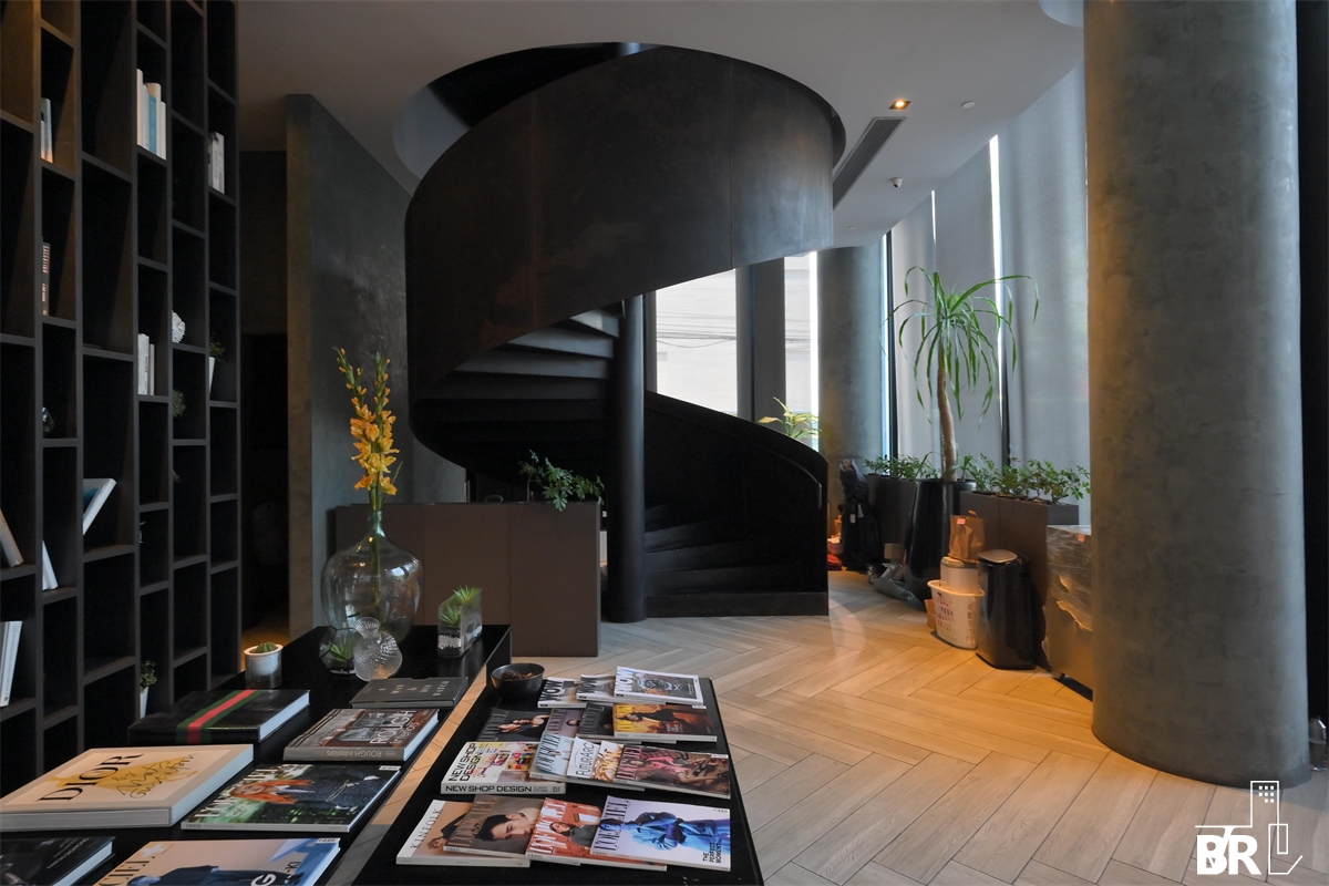 picture The Lofts Asoke Don’t miss out!! Rare units near MRT Phetchaburi Station - 8/9