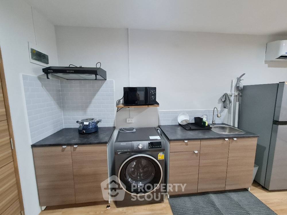 picture 27th-Floor 1-BR Sukhumvit Suite, BTS Nana (ID 1167120) - 4/13