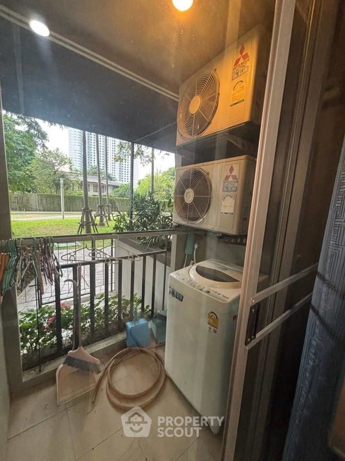 รูป ใกล้ ARL Hua Mak 300 ม. | 1 ห้องนอน Lumpini Place Srinakarin-Huamak (ID 3188162) - รูปที่ 13/13