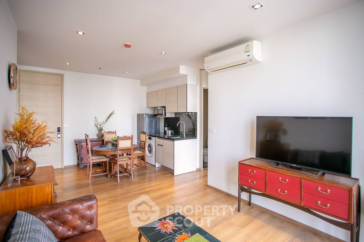 รูป คอนโด 2 ห้องนอน Park Origin Phrom Phong ใกล้ BTS พร้อมพงษ์ (ID 3184085) - รูปที่ 1/41