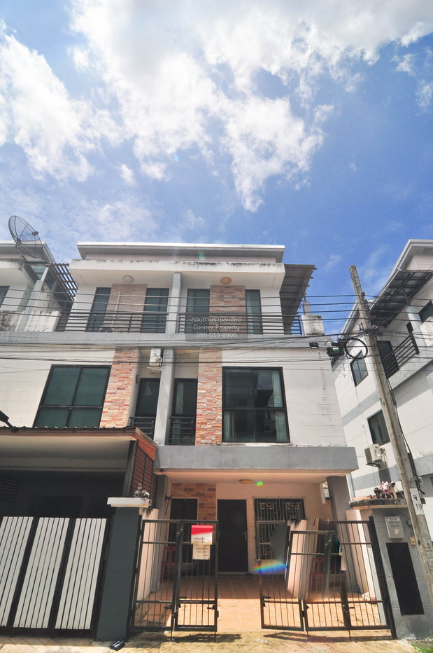 รูป ขายทาวน์เฮ้าส์/ทาวน์โฮม  เมอริท เพลส ลาดพร้าว 87 คลองเจ้าคุณสิงห์ เขต วังทองหลาง กรุงเทพ CX-168271 ✅ ทักไลน์ @connexproperty ตอบทันที ทีมงานมืออาชีพ ✅ - รูปที่ 2/12