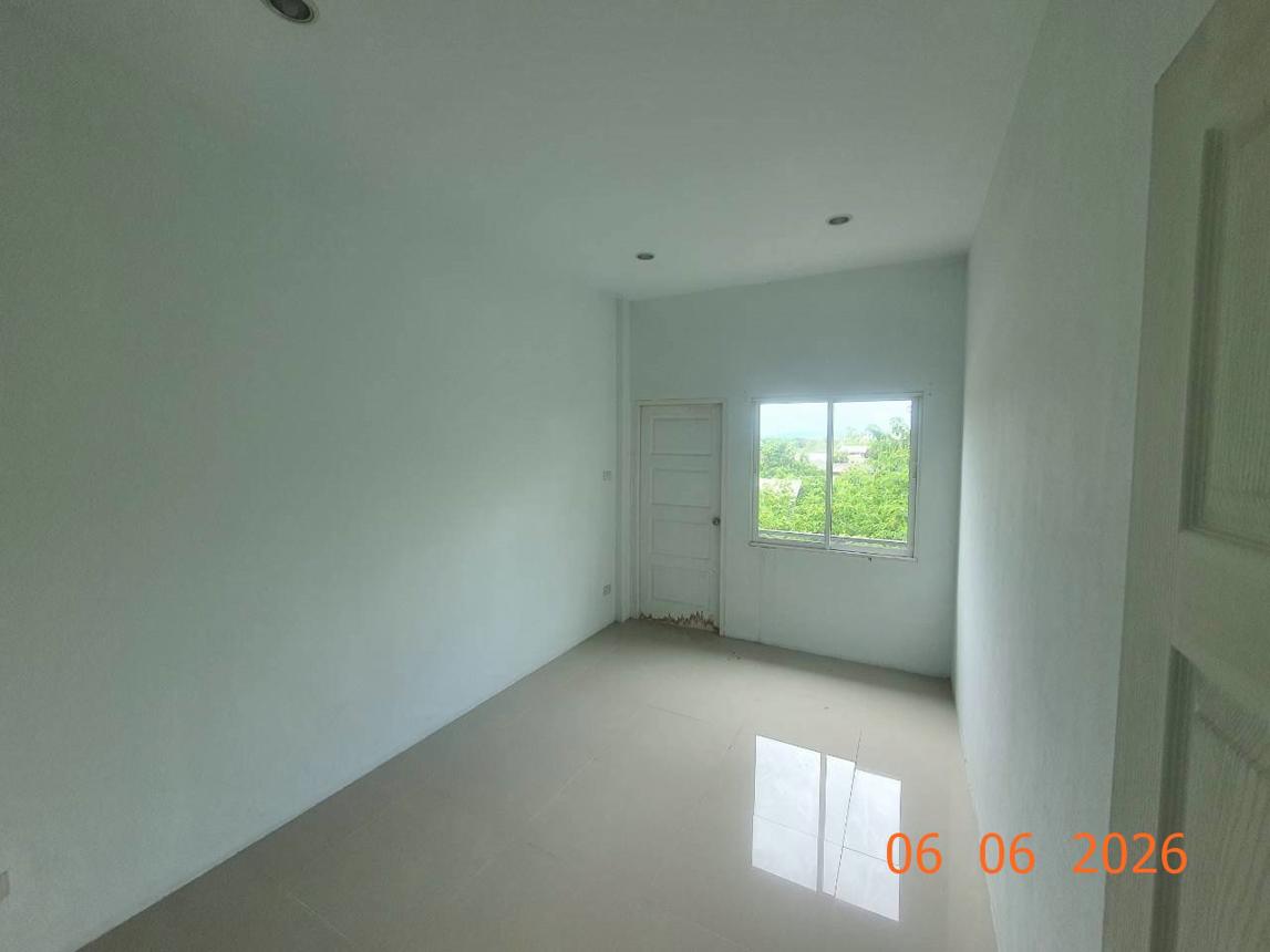 picture SHOP HOUSE 21.3 Sq.w. Saraphi Chiang Mai for 3M - 32/41