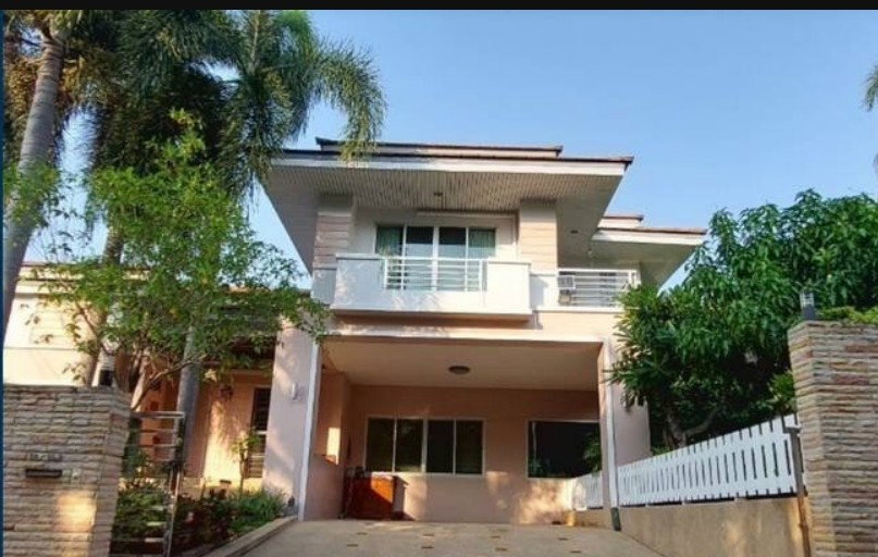 picture Sell House at Bangpra Sriracha Chonburi - 1/6