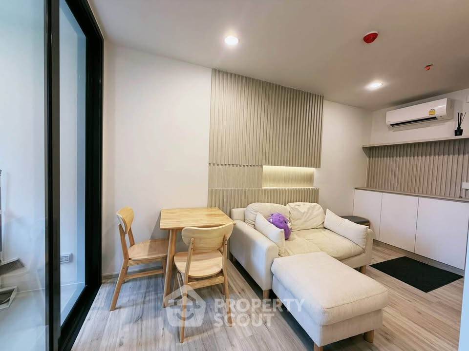 picture 100m To MRT Huai Khwang | 1-BR At XT Huaikhwang (ID 3188206) - 10/16