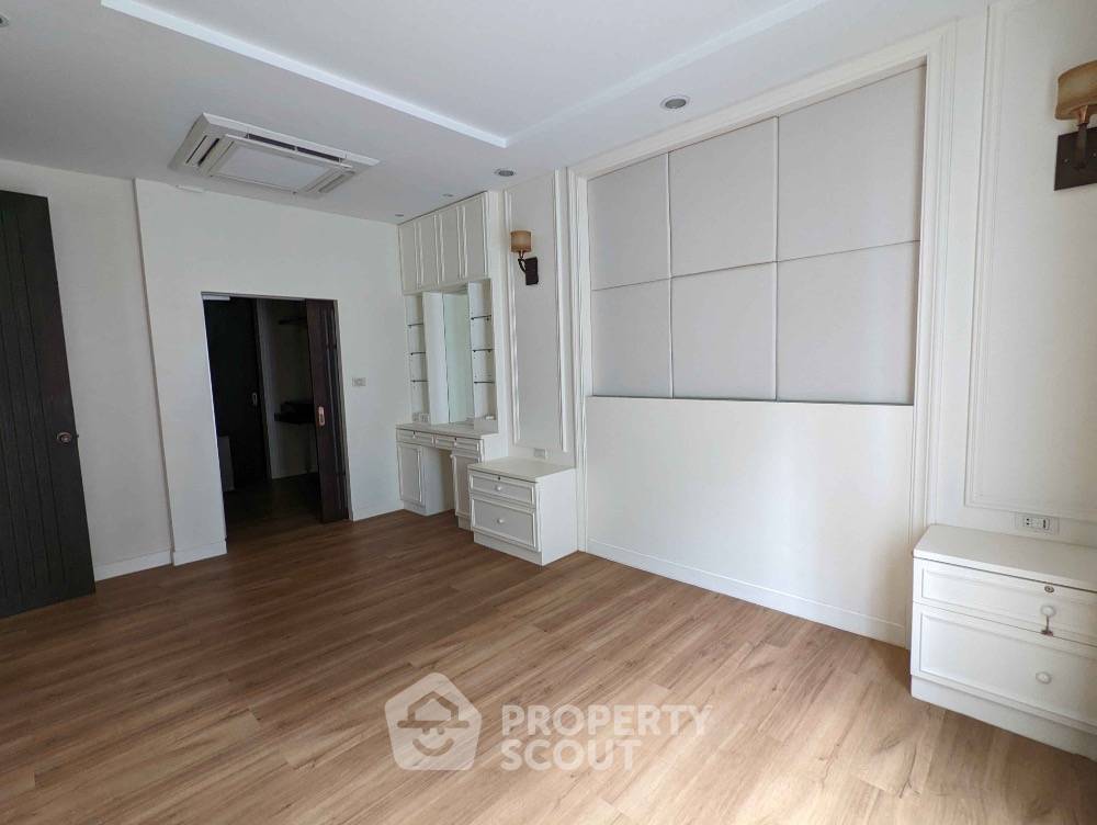 picture 200m To MRT Thailand Cultural Centre | 2-BR Amanta Ratchada (ID 1062484) - 2/11