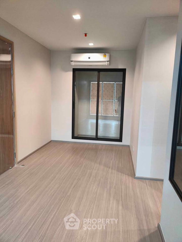 picture 22nd-Floor 2-BR Condo, Life Sathorn Sierra Near BTS Talat Phlu (ID 3188451) - 9/10