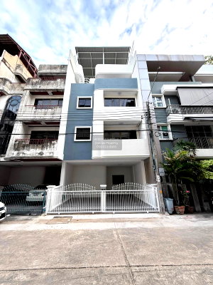 ทาวน์โฮมให้เช่า : เช่าทาวน์โฮม 4 ชั้น กรุงธนบุรี 6 รีโนเวทใหม่ บางลำภูล่าง เขต คลองสาน กรุงเทพ CX-167543 ✅ ทักไลน์ @connexproperty ตอบทันที ทีมงานมืออาชีพ ✅