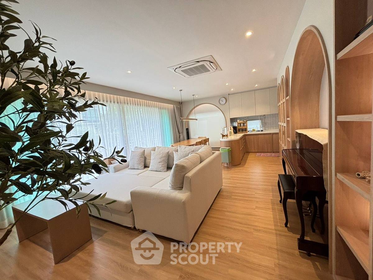 รูป บ้าน 5 ห้องนอน ขนาด 290 ตร.ม. โครงการ Pimnara Srinakarin - Bangna (ID 2217405) - รูปที่ 8/27
