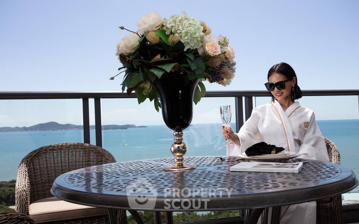 picture Spacious 2-BR 108 Sqm At The Elysium Pratumnak Pattaya (ID 3187724) - 2/16