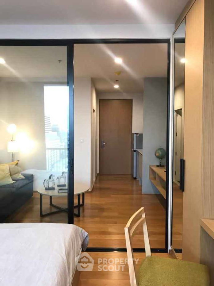 picture 1-BR Noble Revo Silom, 200m To BTS Surasak (ID 3188853) - 2/14