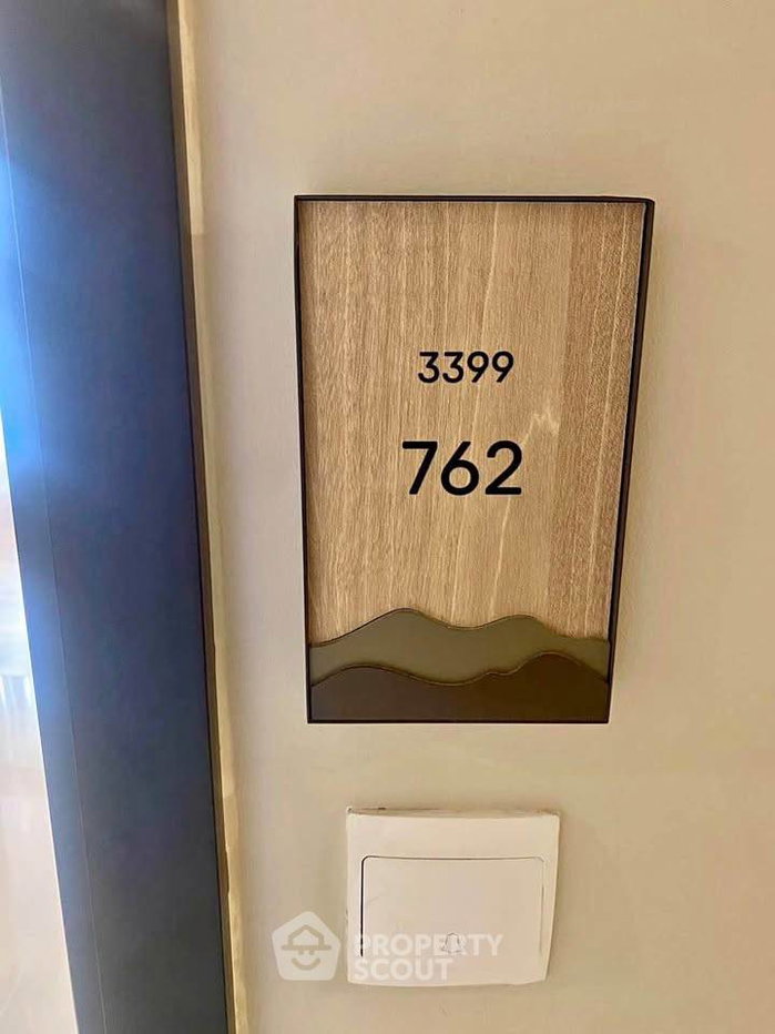 รูป ชั้น 33 คอนโด 1 ห้องนอน Oka Haus Sukhumvit 36 ใกล้ BTS ทองหล่อ (ID 3185527) - รูปที่ 1/10