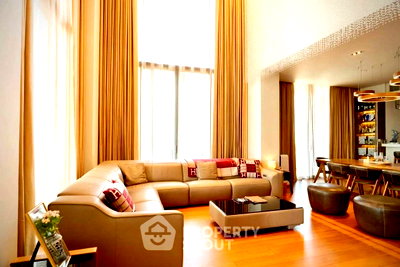 คอนโดให้เช่า : คอนโด 4 ห้องนอน ขนาด 351 ตร.ม. The Sukhothai Residences ใกล้ MRT Lumphini (ID 3187220)