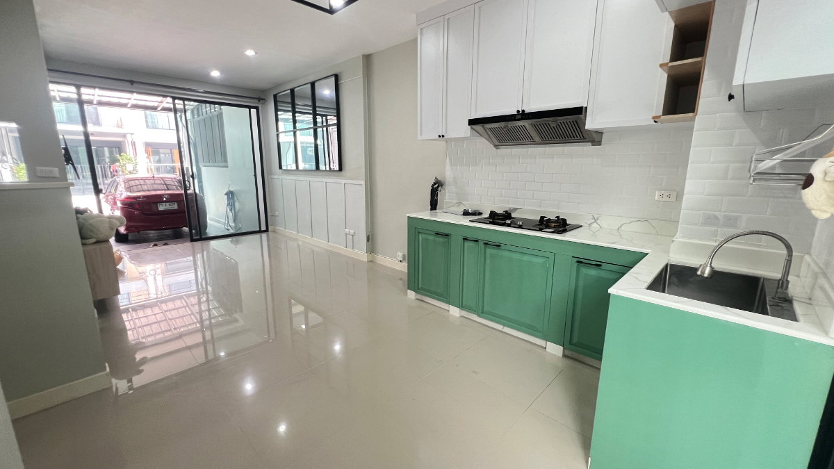 picture townhome rental @ramintra-minburi - 1/23