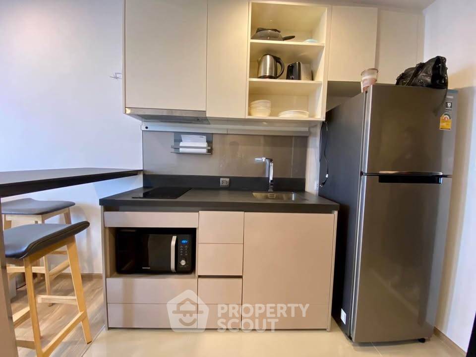รูป ชั้น 33 คอนโด 1 ห้องนอน Oka Haus Sukhumvit 36 ใกล้ BTS ทองหล่อ (ID 3185527) - รูปที่ 3/10