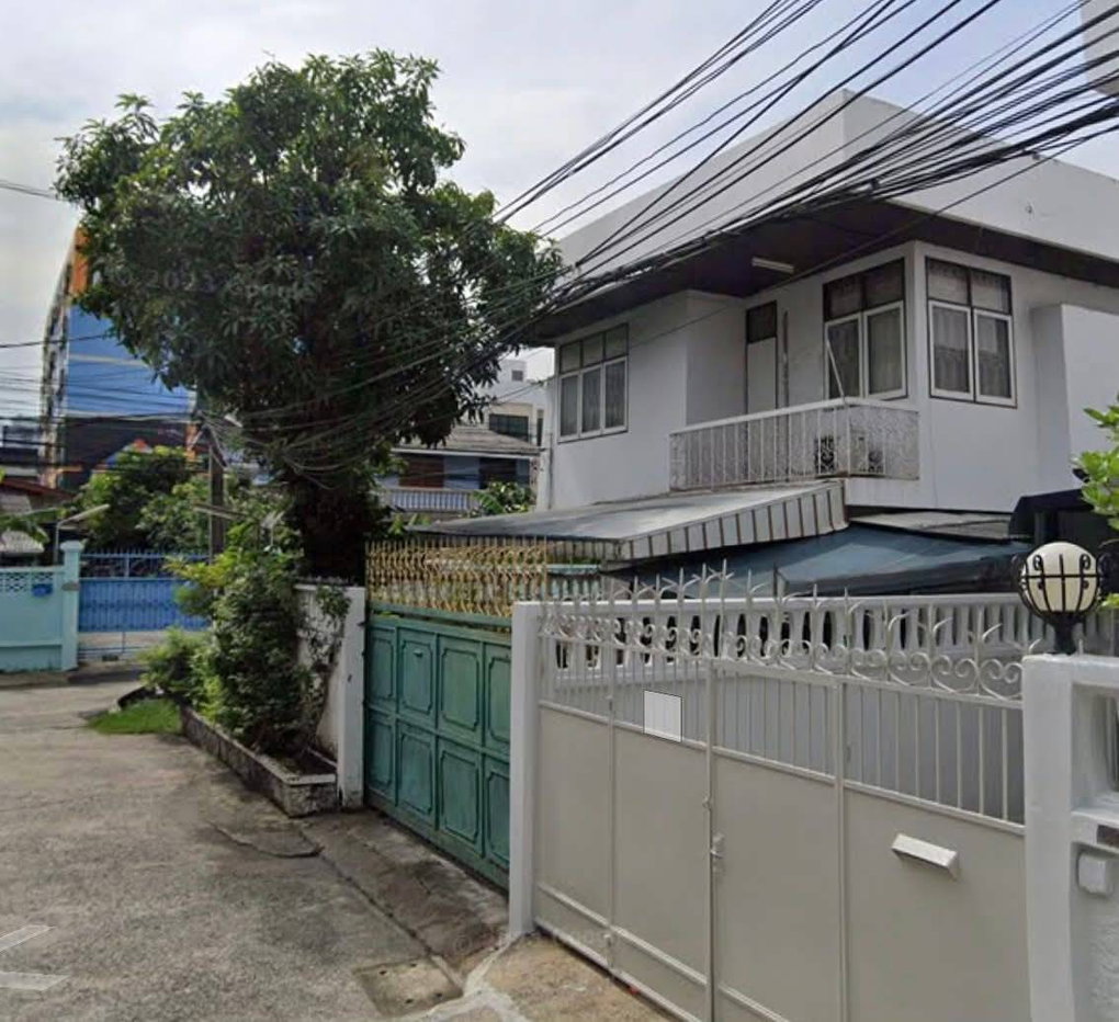 รูป ขายบ้านเดี่ยวรัชดา พระราม9 ใกล้ MRT พระราม9 ที่ดินพร้อมบ้านเก่า 47ตร.ว หลังมุม อยู่รัชดาภิเษกซอย3 ใกล้เซ็นทรัลพระรามเก้า ฟอร์จูน เอสพานาด จ๊อดแฟร์ - รูปที่ 3/3