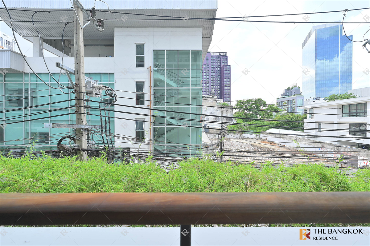 picture Mode Sukhumvit 61 Comfortable and Ready to Move-in near BTS Ekkamai - 3/10