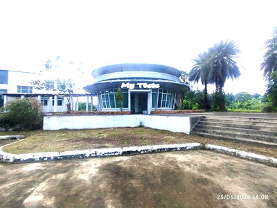 ขายสำนักงาน : อาคารสำนักงาน 3297.8 ตร.วา เมืองตรัง ตรัง 41.2M