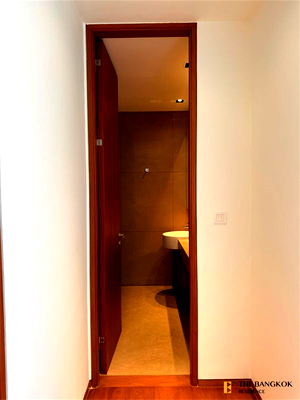 คอนโดให้เช่า : คอนโด Luxury พร้อมอยู่บนทำเลที่ดีที่สุด เดอะ สุโขทัย เรซิเด้นท์