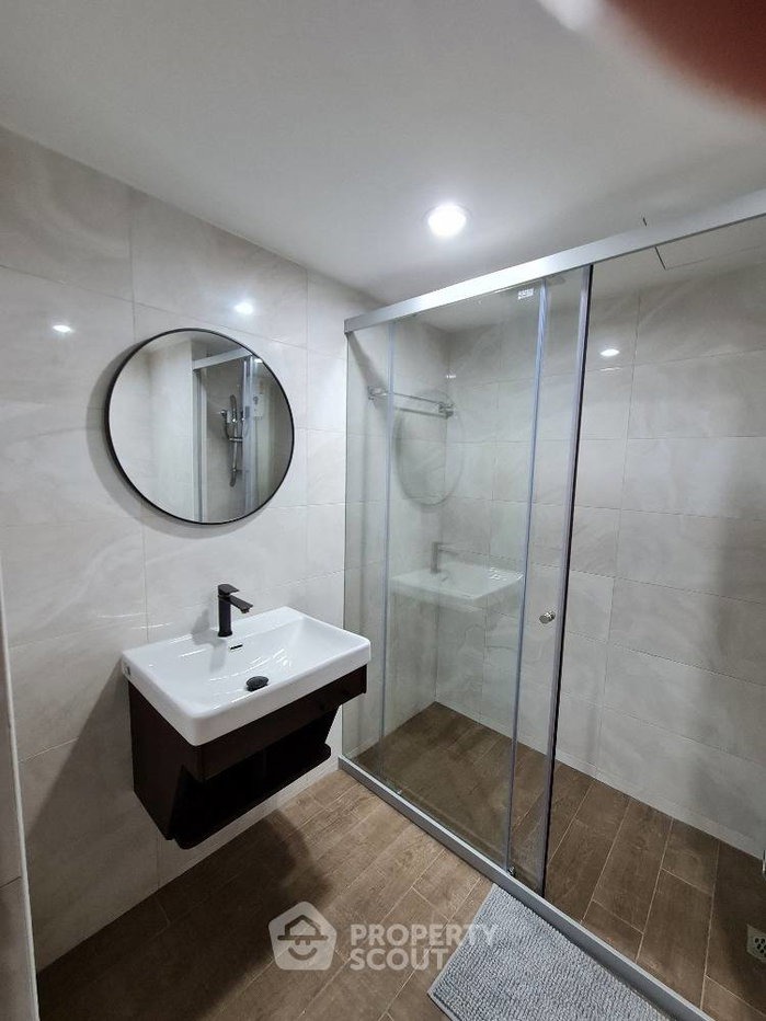 picture 27th-Floor 1-BR Sukhumvit Suite, BTS Nana (ID 1167120) - 12/13