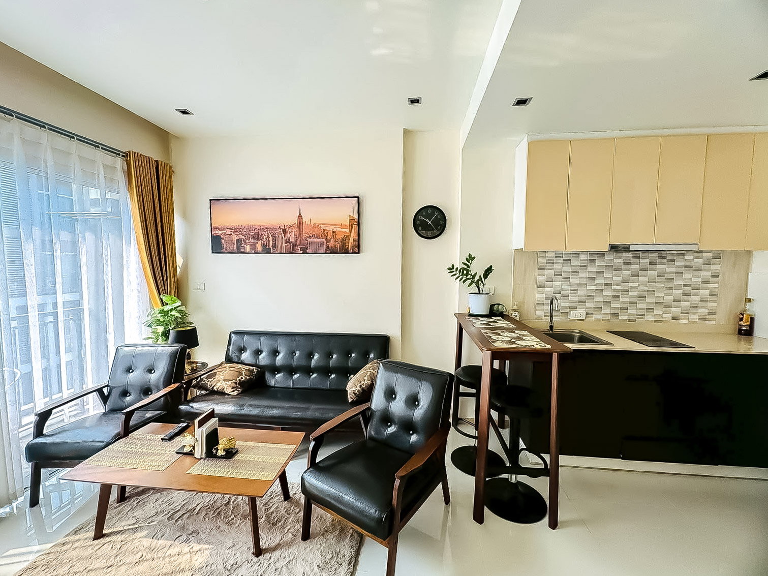 1 Bedroom Condo for Sale The Gallery Condo Sea View
