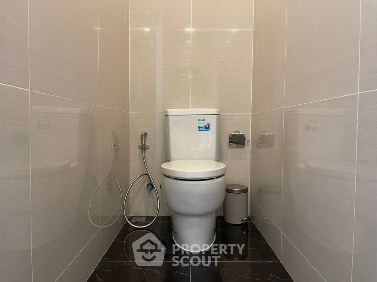 picture 16th-Floor 2-BR At Park Origin Phrom Phong Near BTS Phrom Phong (ID 2695243) - 10/11