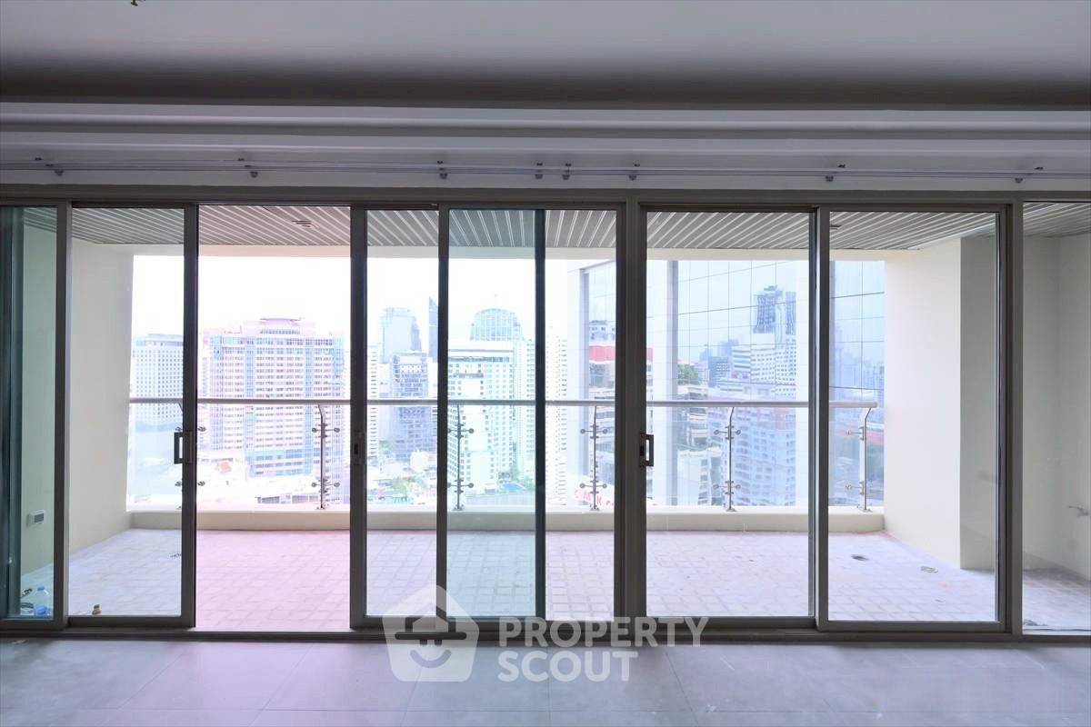 รูป คอนโดเลี้ยงสัตว์ได้ 2 ห้องนอน The Lakes Bangkok ชั้น 27 ใกล้ BTS อโศก 300 เมตร (ID 3184601) - รูปที่ 4/6