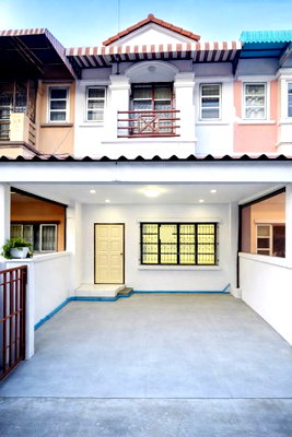 ขายทาวน์โฮม : ABACบางนา 2.71กม. เมกาโฮม & โฮมโปร บางนา-ตราด ทาวน์เฮาส์ 2 ชั้น ทำเลบางนา-ตราด กม.26 16 ตร.ว. 1.39ล้านบาท 130 ตร.ม. 2 นอน 2 น้ำ