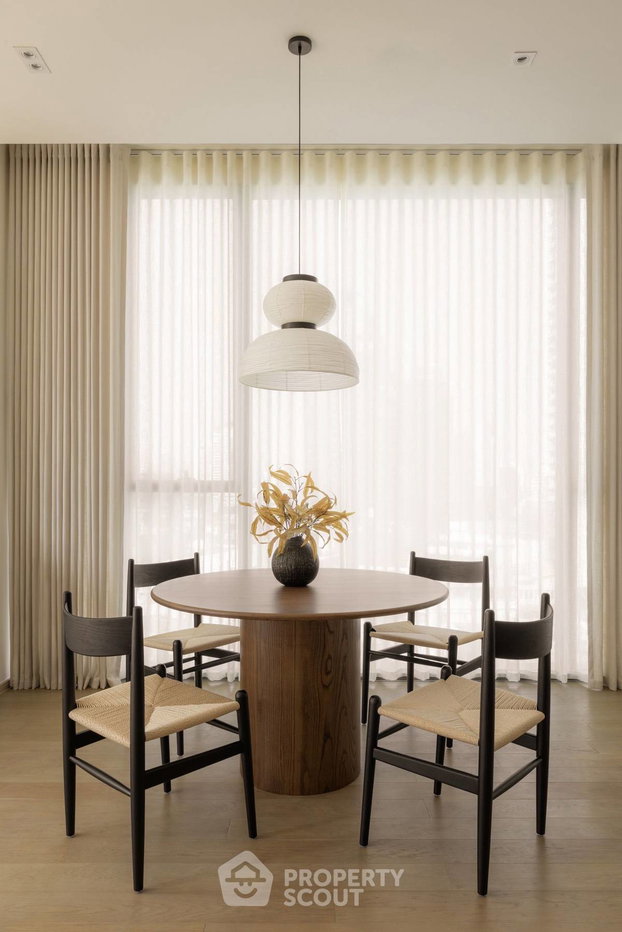 picture Pet-Friendly 2-BR At The Strand Thonglor 100m To BTS Thong Lor (ID 3160831) - 1/16
