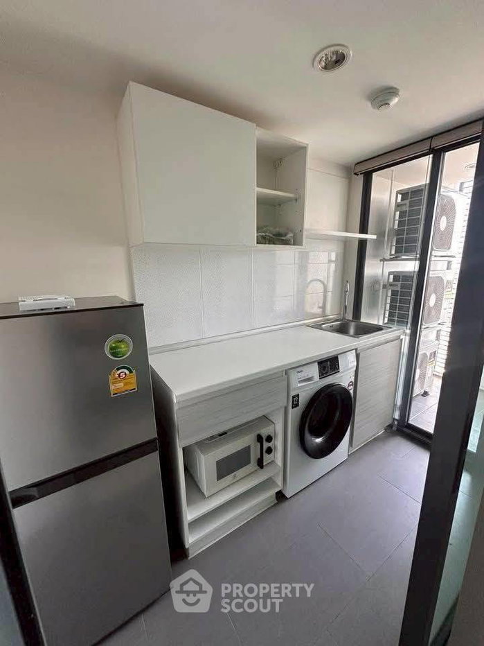 picture 19th-Floor 2-BR Metro Sky Prachachuen 400m To MRT Bang Son (ID 3015811) - 7/9