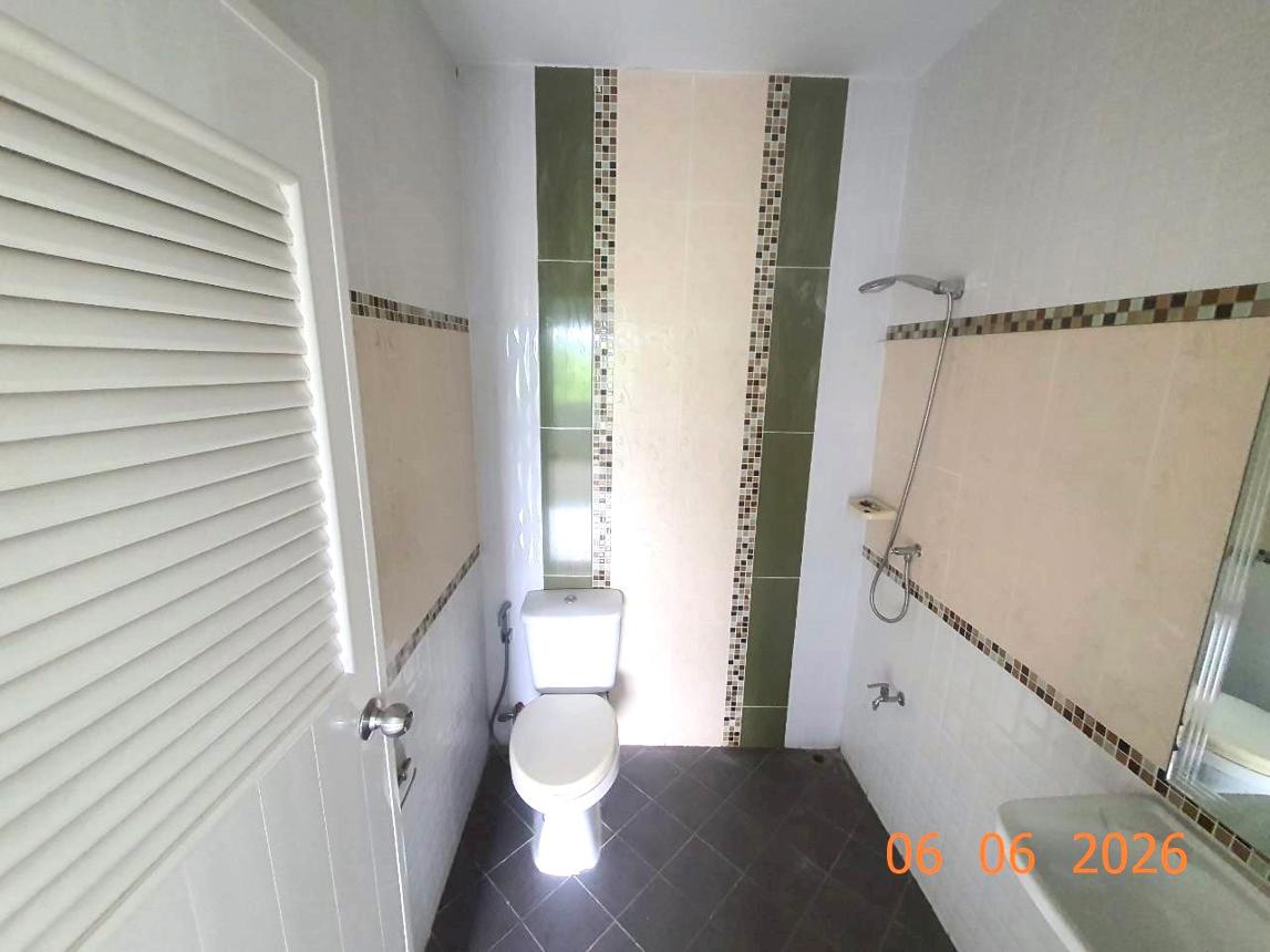 picture SHOP HOUSE 21.3 Sq.w. Saraphi Chiang Mai for 3M - 34/41