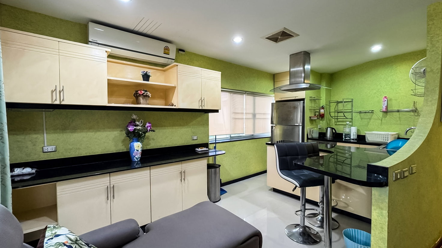 รูป 2 Bedroom Condo for Sale Jomtien Yacht Club Pattaya - รูปที่ 3/9