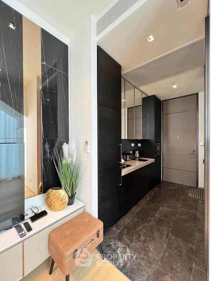 picture 16th-Floor 1-BR At 28 Chidlom, 300m To BTS Chit Lom (ID 3184018) - 4/8