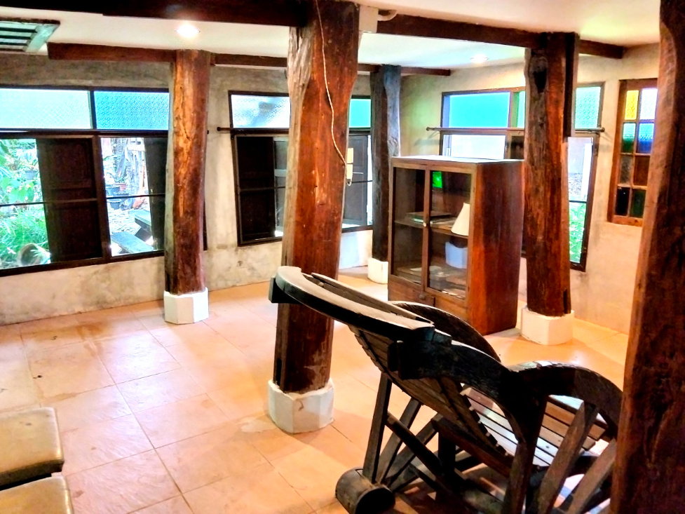 รูป บ้านพักสไตล์ไทยสมัยใหม่พร้อมร้านอาหารในสวนสวยร่มรื่น ในอำเภอน้ำแพร่ ตำบลหางดง จังหวัดเชียงใหม่ - รูปที่ 12/16