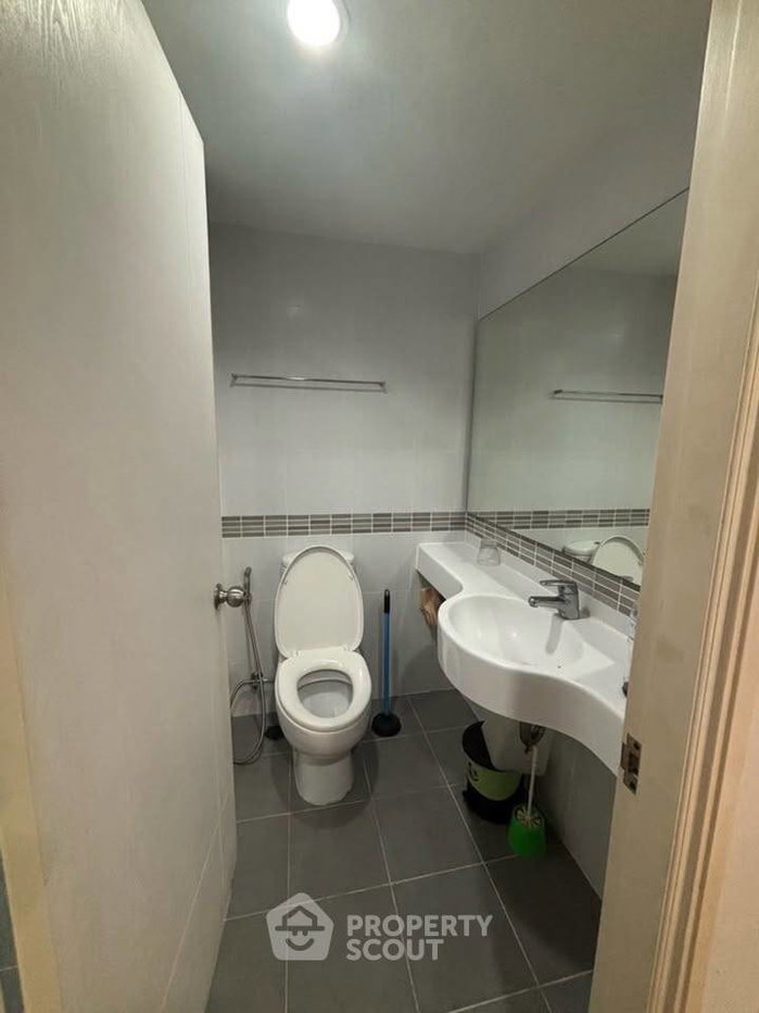 รูป ใกล้ ARL Hua Mak 300 ม. | 1 ห้องนอน Lumpini Place Srinakarin-Huamak (ID 3188162) - รูปที่ 9/13