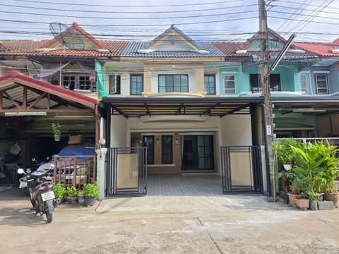 หมู่บ้าน เมืองประชา ถนนหทัยราษฎร์ 37 ซอยย่อย 10 ทาวน์เฮ้าส์ รีโนเวทใหม่ 100% สไตล์โมเดิร์น พร้อมอยู่ ใกล้ทางด่วน ตลาด โรงเรียน