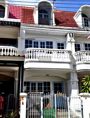 Townhouses for rent Suan Dusit University : For Rent Townhouse/Townhome  , Bussarakham Rim Nam , wide frontage , Arun Ammarin , Bangkok Noi , Bangkok , CX-165844 ✅ Live chat with us ADD LINE @connexproperty ✅