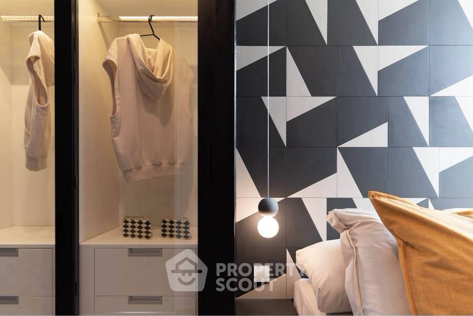 picture 2-BR Condo At Noble Around Sukhumvit 33 Near BTS Phrom Phong (ID 3116693) - 4/7